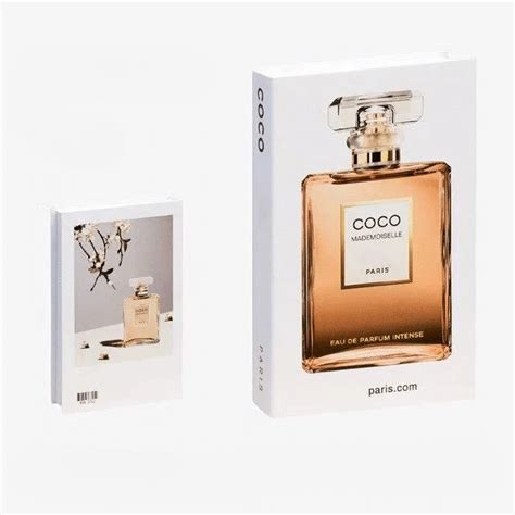 faux livre déco chanel